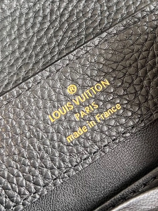 LOUIS CAPUCINES VUITTON MINI-21*14*8CM 0802